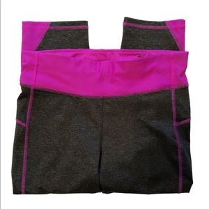 Xersion capri yoga/ workout leggings